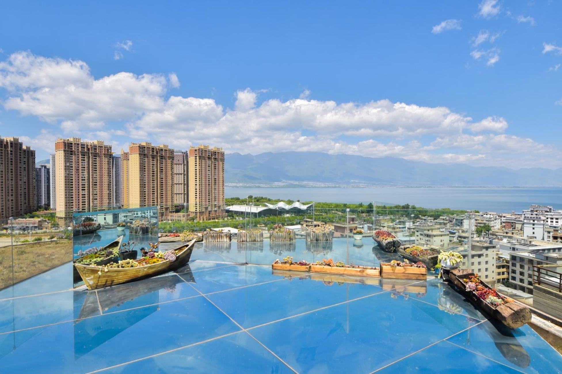 Dali Listening Sea View Villa大理听城海景别墅 Экстерьер фото