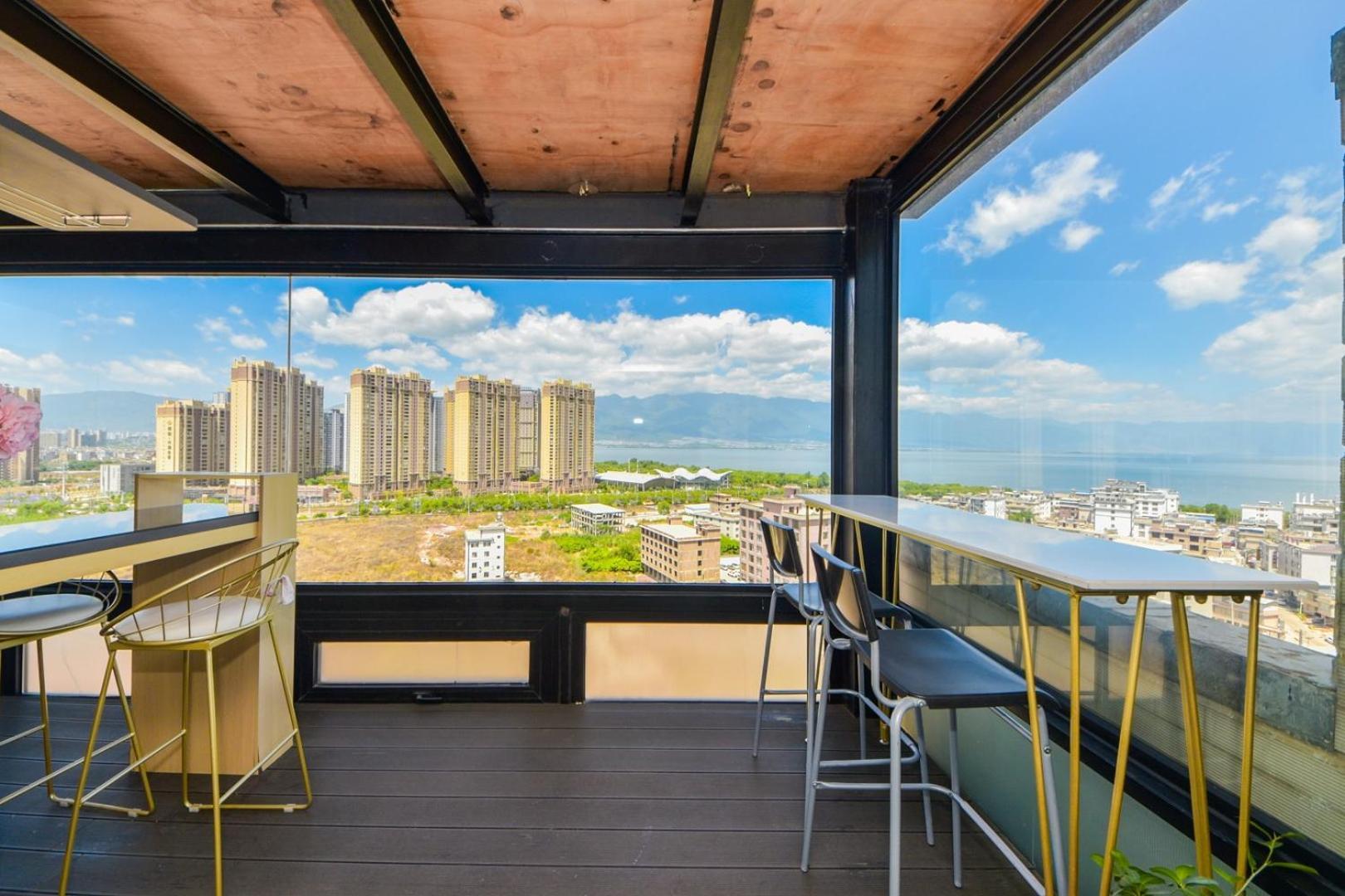Dali Listening Sea View Villa大理听城海景别墅 Экстерьер фото