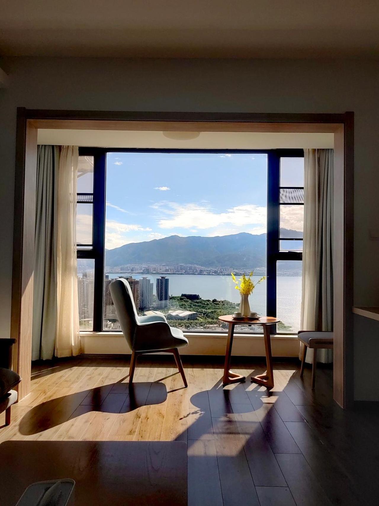 Dali Listening Sea View Villa大理听城海景别墅 Экстерьер фото